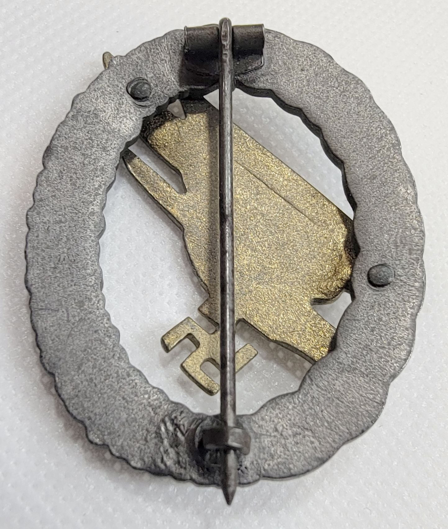 Luftwaffe FJ Badge, Post 1942 Unmarked FLL — image 3