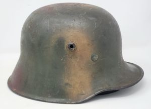 Late WW2 Camouflage Helmet, M-18 !