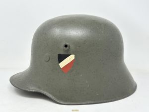 (R.H.) Minty German Reichswehr Helmet