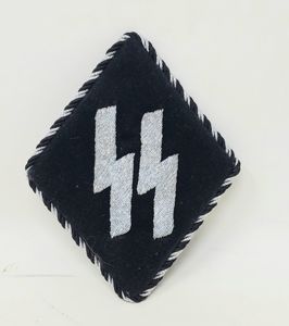 Dutch SS Runic Sleeve Diamond