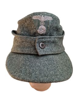 Fine, Large-size Waffen-SS M43 Cap