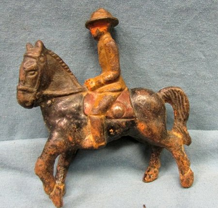 US WWII Era Gray Iron Mounted Soldier — image 4