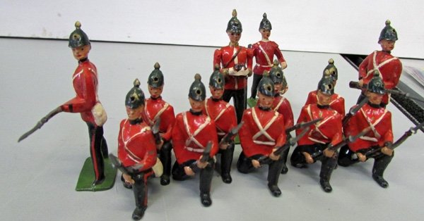  British Post WWII, Toy Soldier Lot, 13 Pieces — image 2