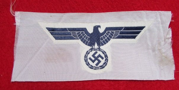  German WWII Kriegsmarine Enlisted White Jumper Eagle — image 2
