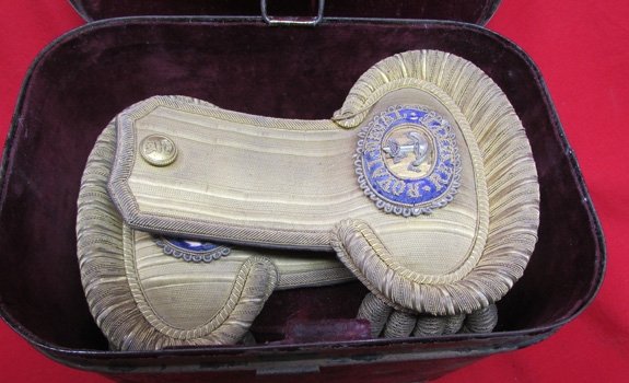  British Victorian Era, Royal Navy Reserves Officer Dress Epaulettes, Cased — image 6