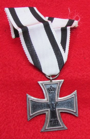  German WWI Iron Cross 2nd Class, Non Combatant Ribbon — image 2