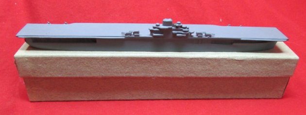  US WWII Navy Ship Spotter, Recognition Model, USS Essex, CV-9, Original Box — image 2