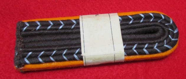  German WWII Gendarmerie Wachtmeister Shoulder Boards, Pair, Unissued — image 4