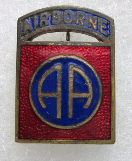  US WWII Era, Distinctive Unit Insignia, 82nd Airborne Division — image 2