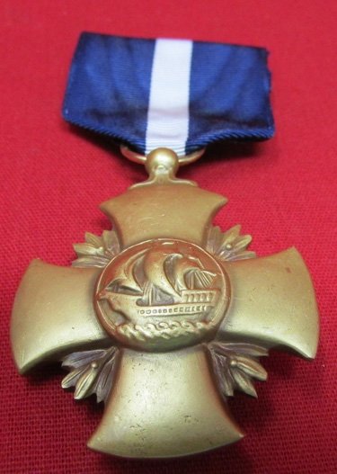  US Cold War Era Navy Cross — image 2