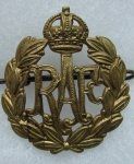 British WWII Royal Air Force Enlisted Cap Insignia