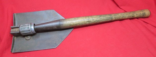 US WWII Folding Shovel, Ames 1945 — image 5