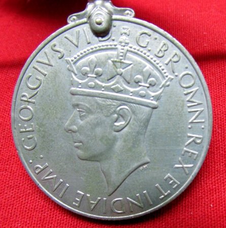  British WWII 1939-1945 War Medal, Bronze Clasp — image 3