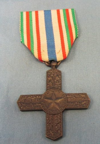  Italian WWI, Vittorio Veneto Cross — image 2