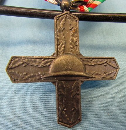 Italian WWI, Vittorio Veneto Cross — image 4
