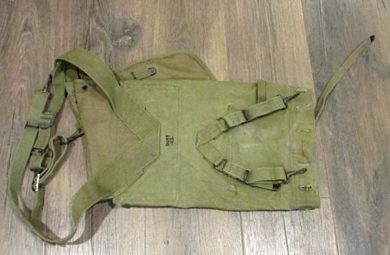  US WWII, M1928 Haversack & Meatcan Pouch, Boyt 1943 — image 3