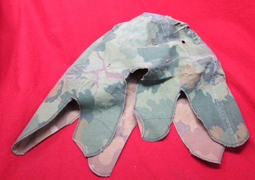  US Vietnam War Era Mitchell Pattern Camouflage Helmet Cover — image 2