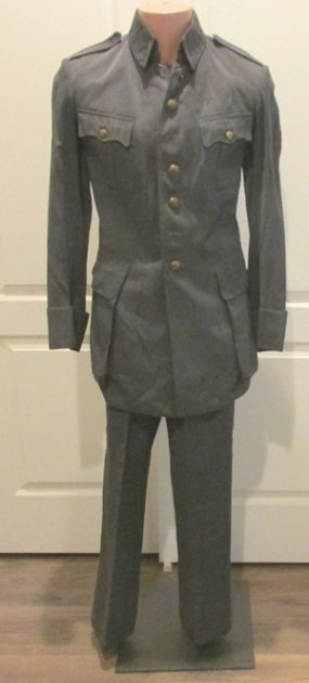  French WWI Horizon Blue Officers Uniform, United Costumers Inc. — image 2