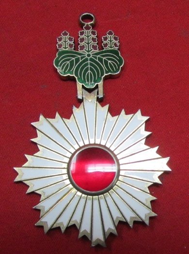  Japanese Order of the Rising Sun, Third Class Neck Badge — image 2
