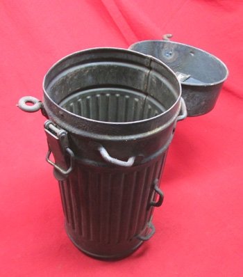  German WWII Luftschutz Gasmask Canister, Identified — image 5