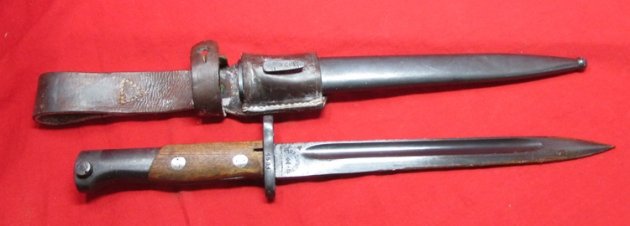  Yugoslavian M1924 Short Rifle Bayonet & Frog — image 4
