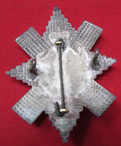  British QE2 Era, Black Watch Cap Officers Bonnet Badge — image 4