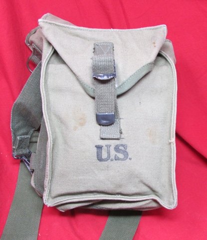  US WWII Spare Ammunition Pouch & Carrying Strap, 1944 — image 4