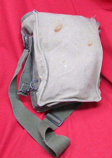  US WWII Spare Ammunition Pouch & Carrying Strap, 1944 — image 5