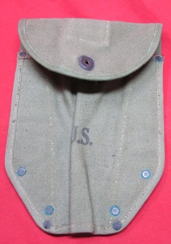  US WWII M1943 Folding Shovel Cover, Boyt 42, 1st Pattern — image 2