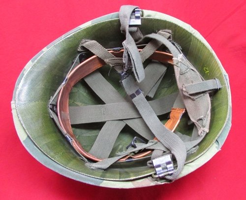 US Vietnam War Era, Airborne Helmet & Mitchell Pattern Camouflage Cover — image 4