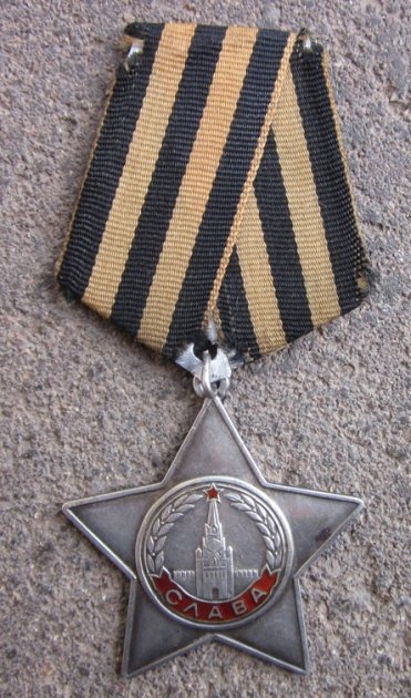  Soviet WWII, Order of Glory 3rd Class, 697517 — image 2