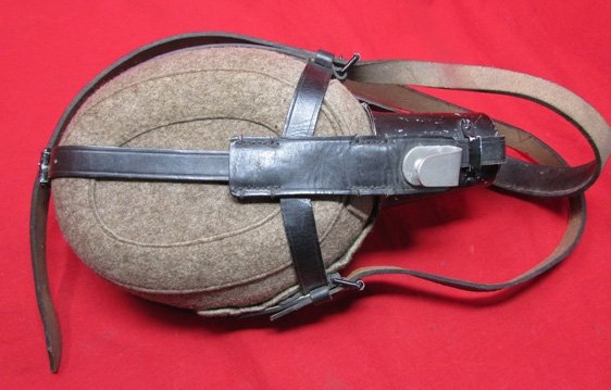  German WWII Wehrmacht Issue Large Capacity Canteen & Harness, Complete — image 4