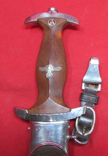  German WWII M1933 SA Enlisted Dagger, Transitional Model With Hanger, Anton Wingen Jr. — image 3