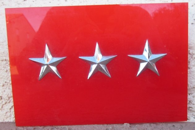  US Post WWII Lieutenant General License Plate Plaque — image 3