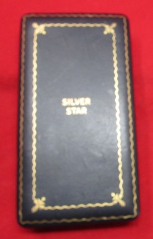  US WWII Silver Star, Slot Brooch Suspension, Cased — image 2