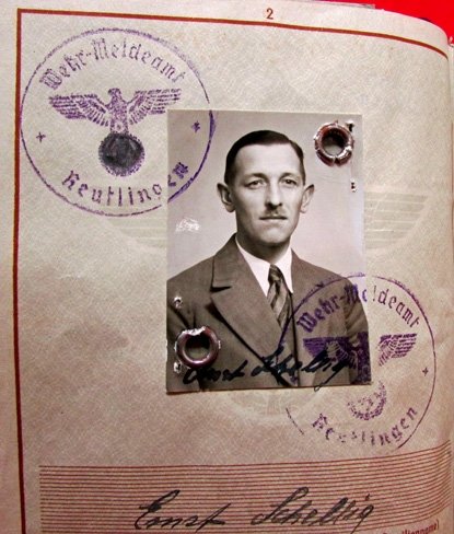  German WWII Army Wehrpass, Tubingen Resident 1937 — image 4