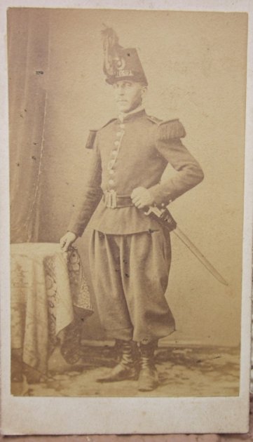  French Second Empire CDV, Chasseur Soldier, Interlocking Buckle — image 2
