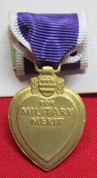  US WWII Era Miniature Purple Heart in Original Box — image 3