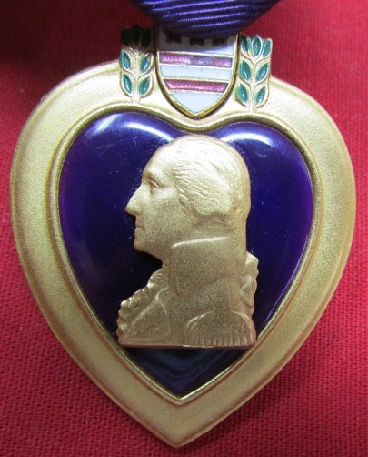  US WWII Purple Heart Medal, Slot Brooch — image 3