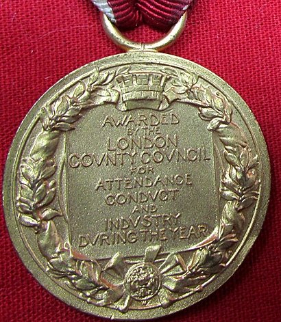  British WWI London City Council School Punctual Attendance Medal, 1913 - 14, Two Years — image 3