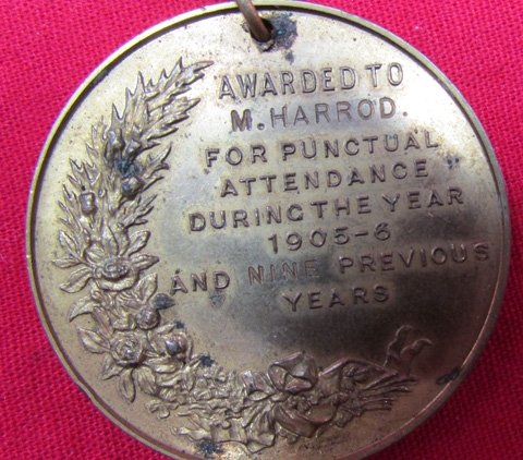 British Pre WWI London County School Attendance Medal, 1902, Ten Years, Edward VII — image 5
