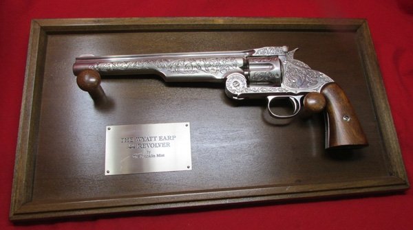  Franklin Mint Wyatt Earp .44 Smith & Wesson Revolver, Non-Firing Replica — image 2