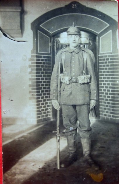  German WWI Real Photo Postcard, Armed Soldier, Felt Pickelhaube, 1915 — image 2