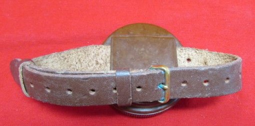  US WWII Army Brown Plastic Wrist Compass & Arm Strap — image 4