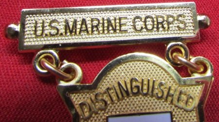 US Current Era, US Marine Corps Distinguished Pistol Shot Badge — image 4