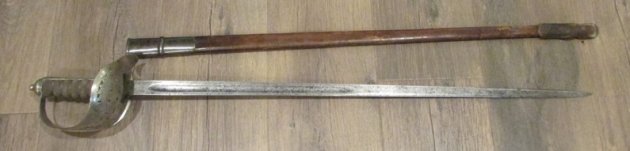  British WWI Era, 1897 Pattern Infantry Officers Sword, George Vth Cypher H-H London — image 6