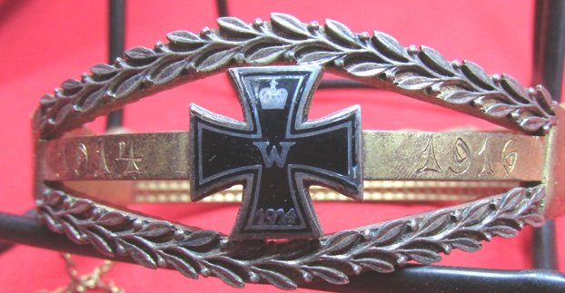  German WWI Ladies Patriotic Bracelet, Enameled Iron Cross, 1914-1916 — image 3