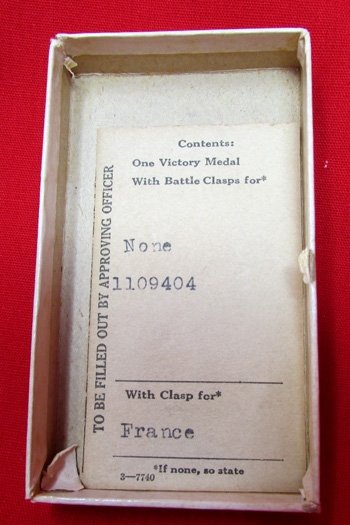  US WWI Victory Medal & France Bar In The Original Box — image 4