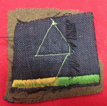  British WWII Formation Sign, 1st Infantry Division, Reconnaissance Corps — image 3