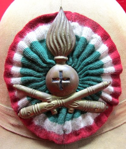  Italian WWII Tropical Pith Helmet, Artillery — image 3